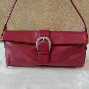 ili New York Baguette Fuchsia Leather Shoulder Bag EUC